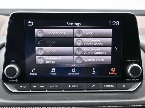 Used 2023 Nissan Rogue S FWD image 21
