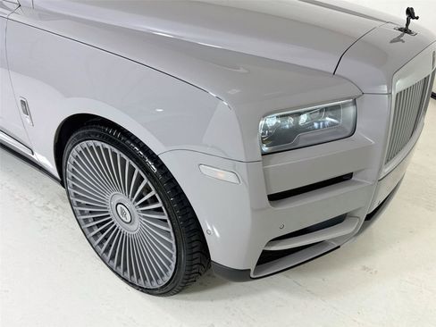 Used 2024 Rolls-Royce Cullinan Black Badge w/ Leather Finishing Pack AWD/4WD image 36