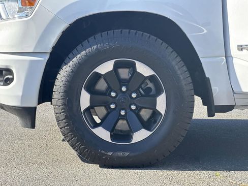 Used 2019 RAM 1500 Big Horn image 12