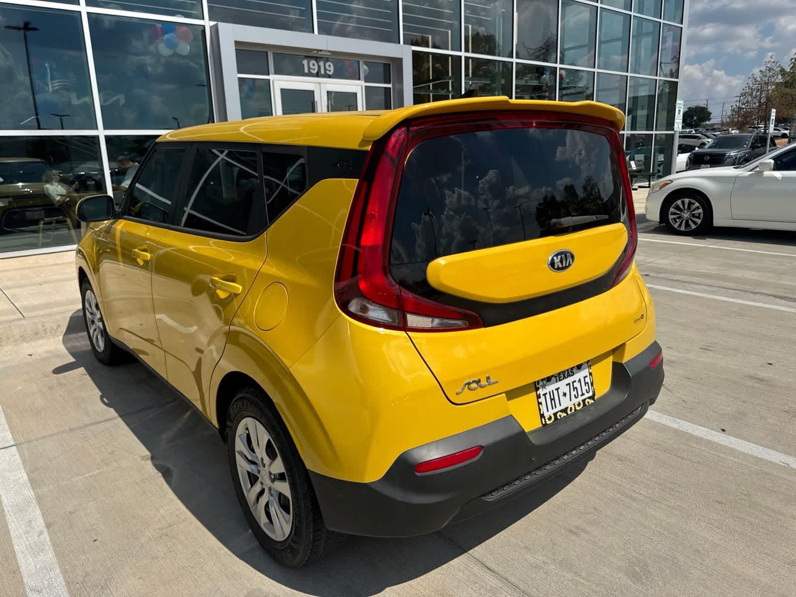 Used 2020 Kia Soul LX FWD image 4