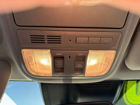 Used 2022 Honda CR-V EX-L image 26