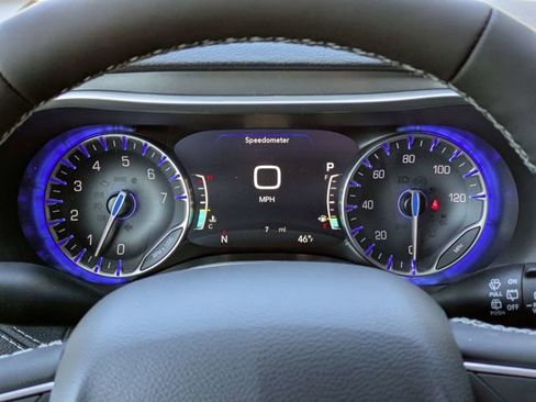 New 2026 Chrysler Pacifica Select image 26