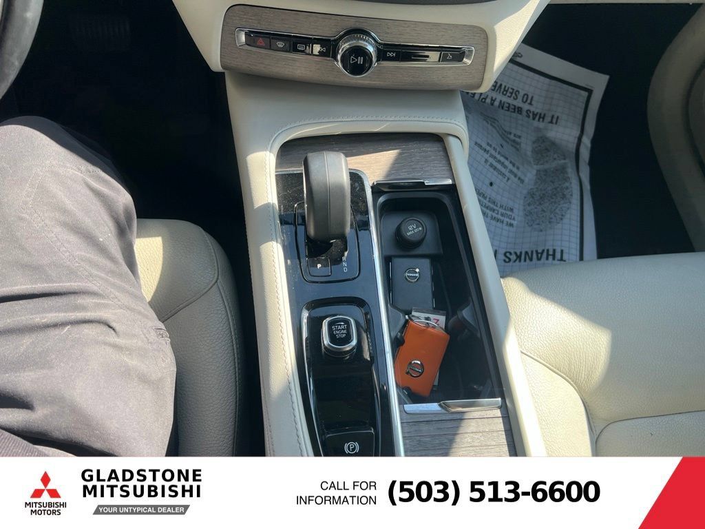 Used 2023 Volvo XC90 B5 Plus w/ Protection Package Premier AWD/4WD image 11
