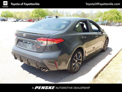 Used 2025 Toyota Corolla SE image 4