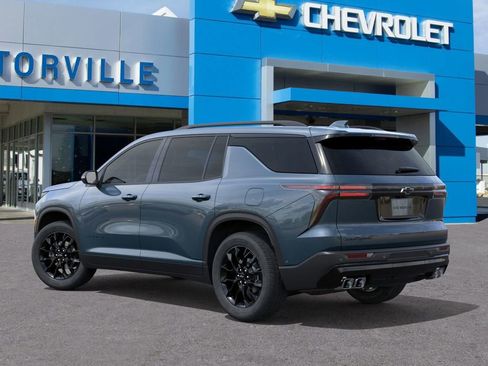 New 2026 Chevrolet Traverse LT w/ Midnight/Sport Edition image 3