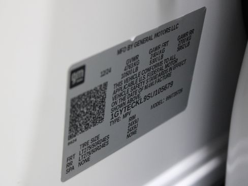 New 2025 Cadillac Escalade IQ Luxury 1 image 40