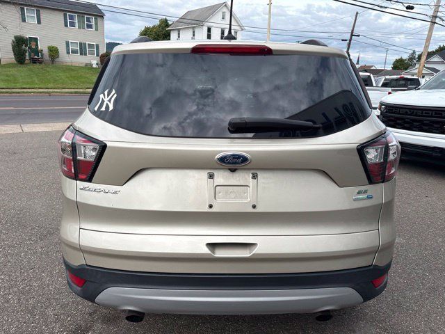Used 2018 Ford Escape SE w/ Ford Safe & Smart Package AWD/4WD image 7