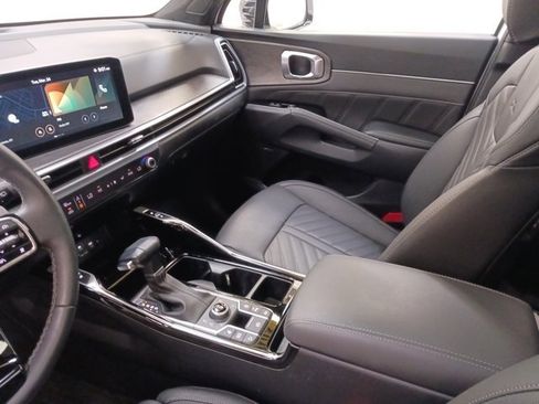 Used 2025 Kia Sorento SX Prestige image 26