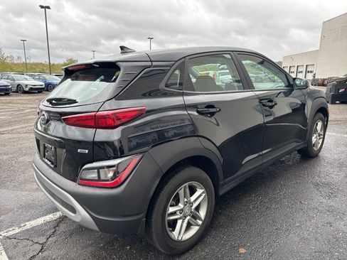 Used 2023 Hyundai Kona SE image 5