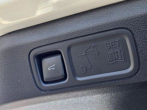 Certified 2024 Ford Expedition Timberline image 18