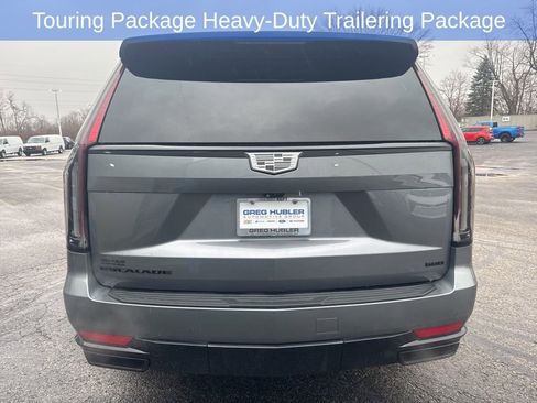 Used 2022 Cadillac Escalade Sport Platinum w/ LPO, ONYX Package image 4