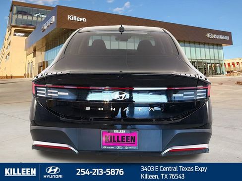 Used 2025 Hyundai Sonata SE image 8