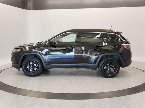 Certified 2025 Jeep Compass Latitude image 44