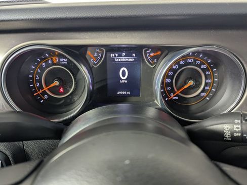 Used 2020 Jeep Wrangler Sport AWD/4WD image 18