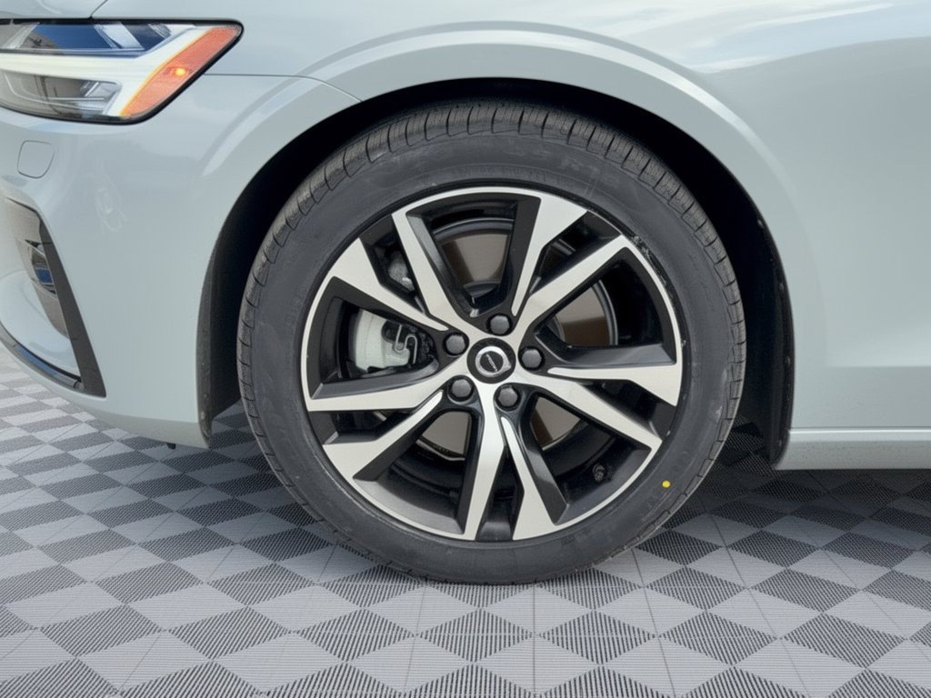 Certified 2024 Volvo S60 B5 Core w/ Climate Package FWD image 13