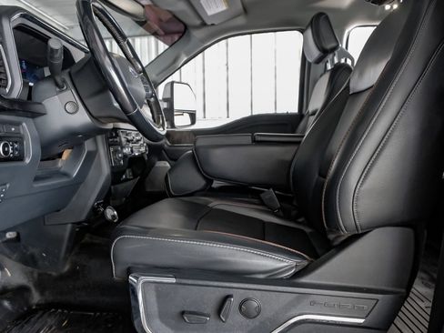 Used 2023 Ford F350 Lariat w/ FX4 Off-Road Package AWD/4WD image 30