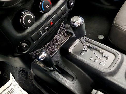 Used 2014 Jeep Wrangler Unlimited Sport w/ Quick Order Package 24S AWD/4WD image 15