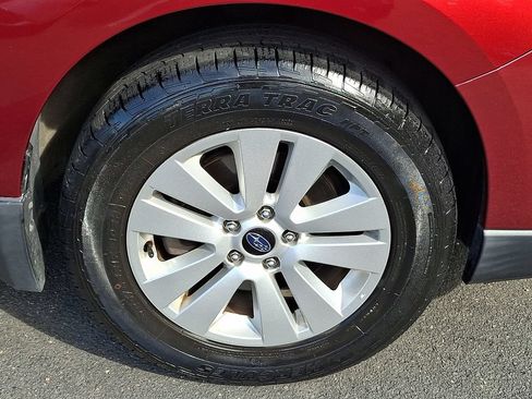 Used 2019 Subaru Outback 2.5i Premium w/ Popular Package #2 AWD/4WD image 8