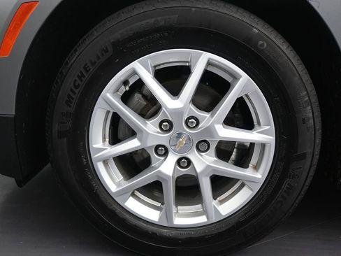 Used 2023 Chevrolet Equinox LS FWD image 10