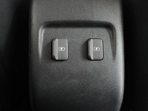 Used 2023 Nissan Kicks SV w/ Exterior Package FWD image 25