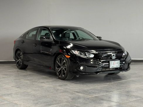 Used 2019 Honda Civic Sport image 4