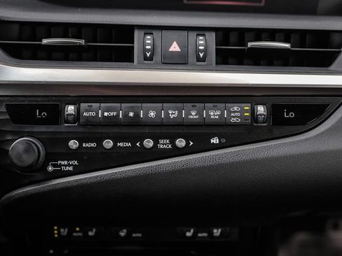 Used 2019 Lexus ES 350 F Sport w/ Accessory Package 2 FWD image 33