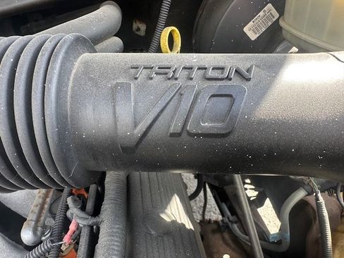 Used 2004 Ford Excursion Limited image 10