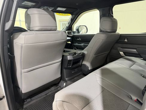 Used 2025 Toyota Tundra SR5 AWD/4WD image 34