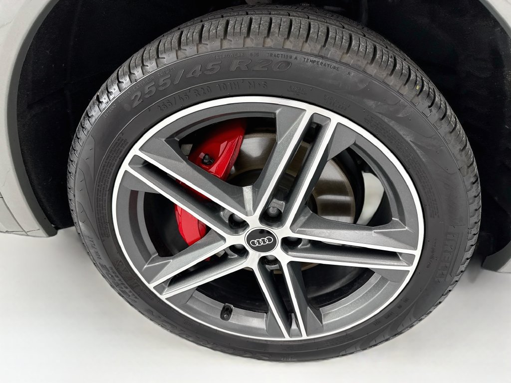 Certified 2025 Audi Q5 e Premium Plus w/ Premium Plus Package AWD/4WD image 31