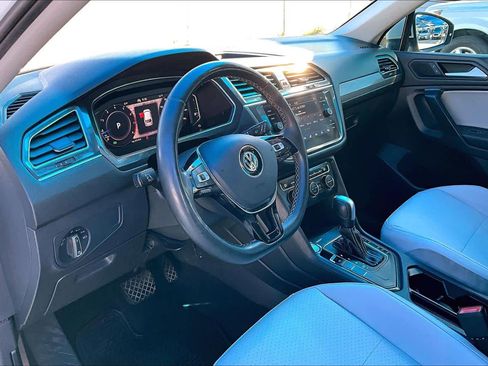 Used 2021 Volkswagen Tiguan SEL w/ 3-Row Tiguan MDO Package image 18