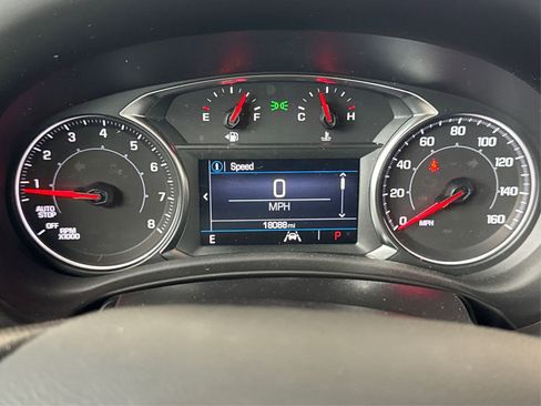 Used 2023 GMC Terrain SLE w/ Elevation Edition image 21