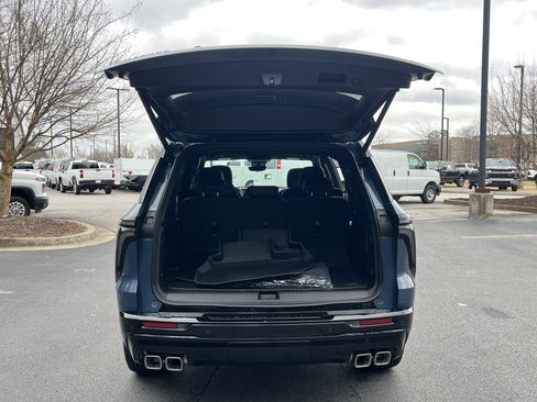 New 2026 Chevrolet Traverse RS image 11