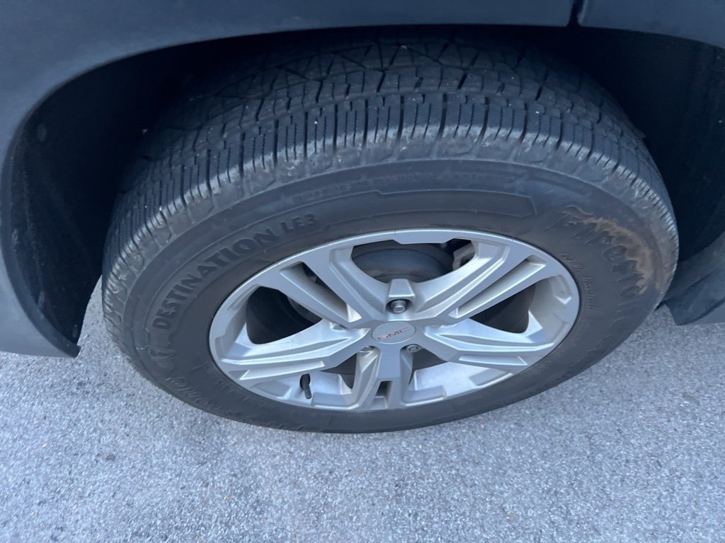 Used 2019 GMC Terrain SLE w/ Driver Convenience Package FWD image 16