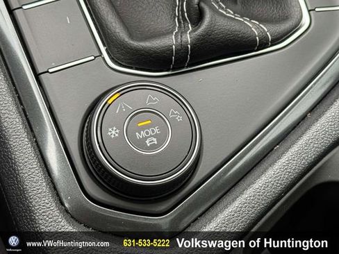 Certified 2023 Volkswagen Tiguan SE R-Line image 29