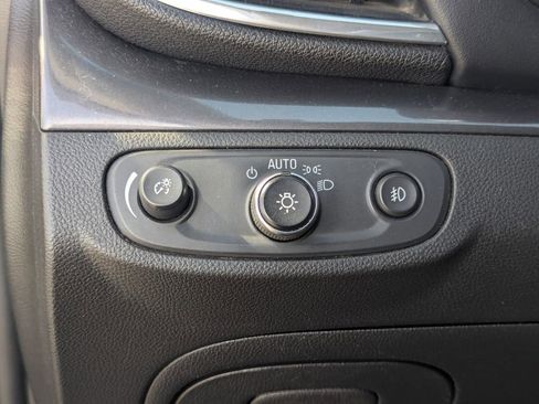 Used 2020 Buick Encore Essence image 23