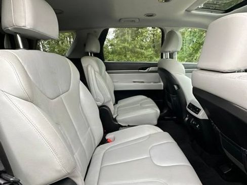 Used 2020 Hyundai Palisade SEL w/ Premium Package AWD/4WD image 25