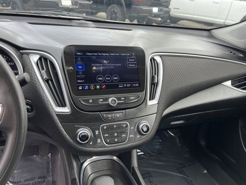 Used 2023 Chevrolet Malibu LT image 19
