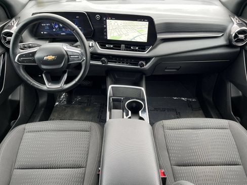 Used 2025 Chevrolet Equinox LT FWD image 38