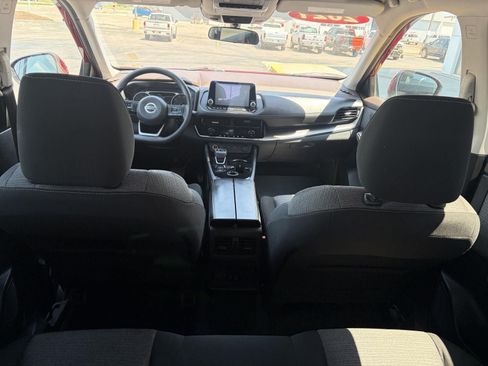 Used 2021 Nissan Rogue SV AWD/4WD image 10