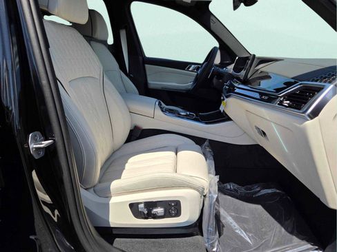 New 2026 BMW X5 sDrive40i w/ M Sport Package RWD image 18