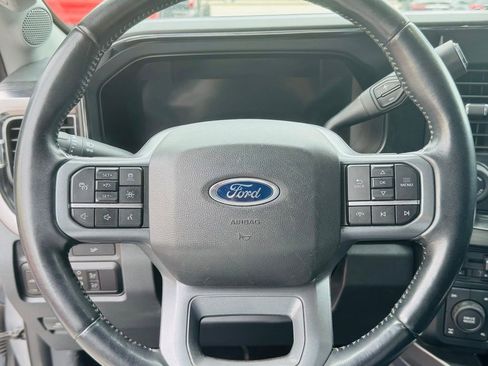 Used 2023 Ford F350 Lariat w/ Black Appearance Package AWD/4WD image 12