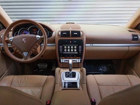 Used 2008 Porsche Cayenne S image 9