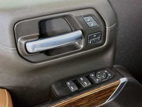 Used 2021 Chevrolet Silverado 1500 High Country w/ Z71 Off-Road Package AWD/4WD image 18
