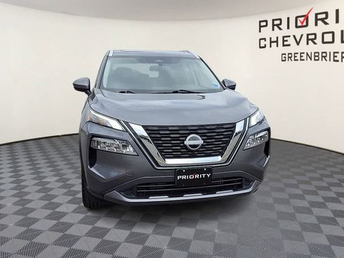 Used 2023 Nissan Rogue SL AWD/4WD image 3