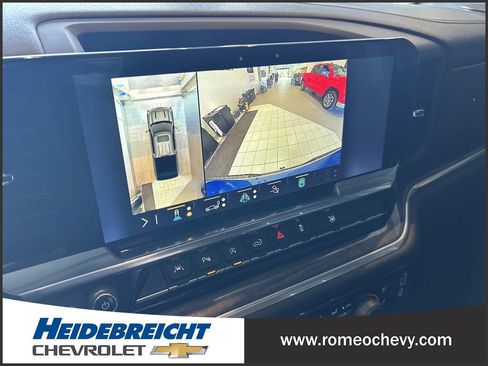 Certified 2022 Chevrolet Silverado 1500 LTZ w/ Technology Package AWD/4WD image 22