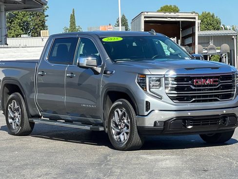 Used 2025 GMC Sierra 1500 SLT w/ SLT Premium Plus Package AWD/4WD image 2