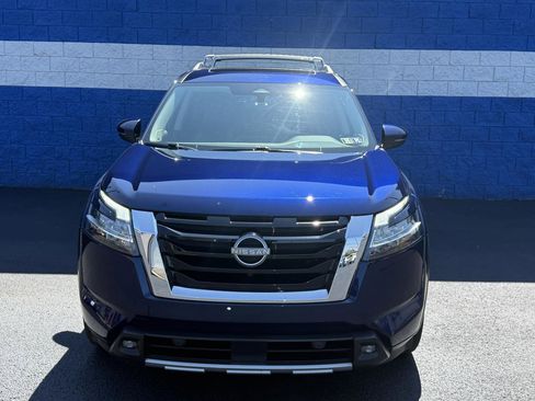 Used 2022 Nissan Pathfinder SL w/ SL Premium Package image 4