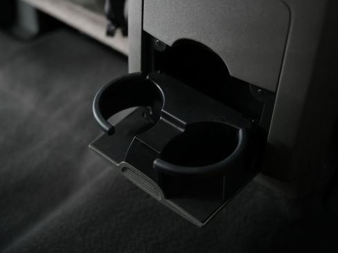 Used 2021 Nissan Frontier SV w/ Midnight Edition Floor Mats image 36