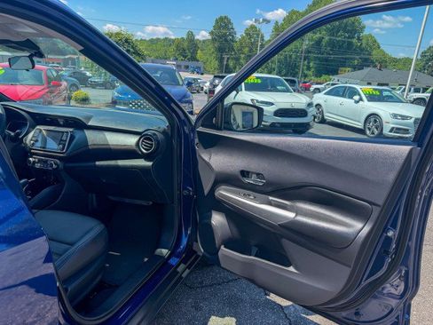 Used 2020 Nissan Kicks SR w/ SR Premium Package FWD image 16