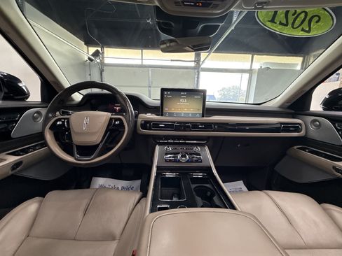 Used 2021 Lincoln Aviator Reserve w/ Equipment Group 202A AWD/4WD image 13